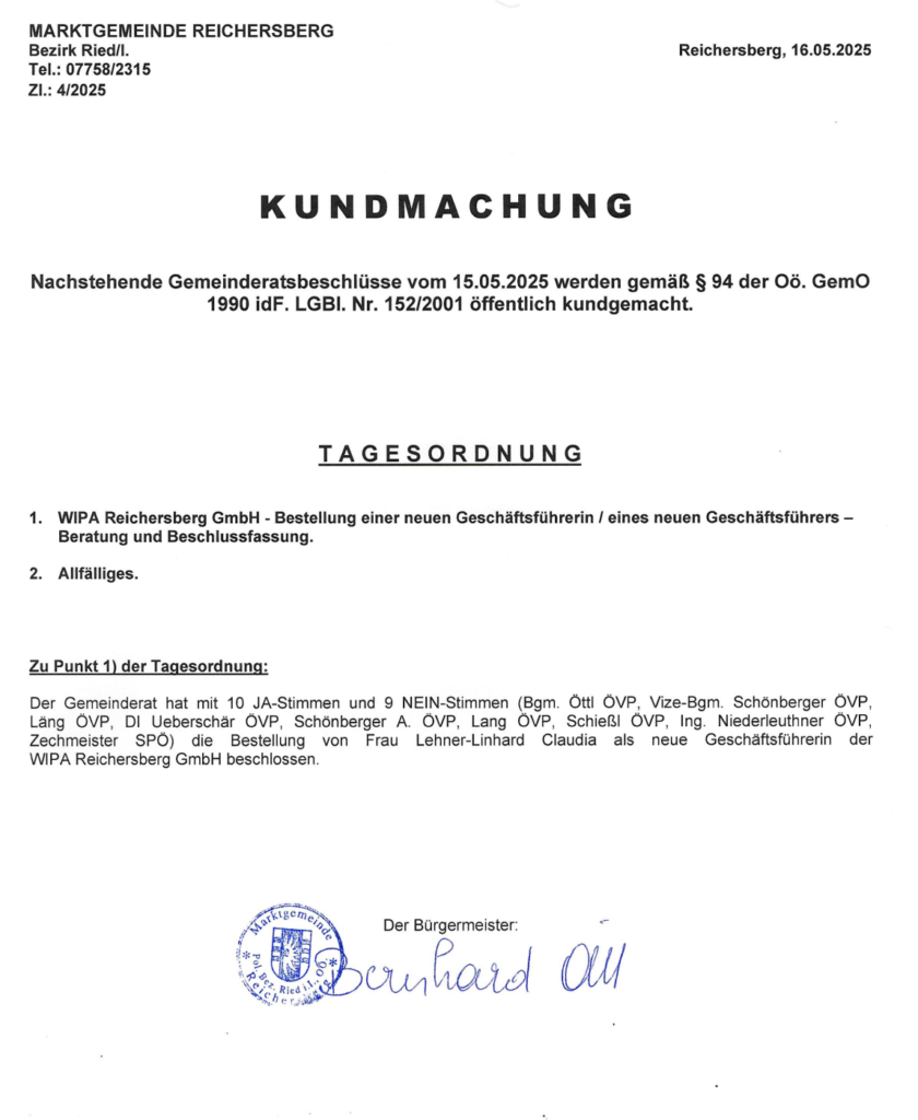 Scan einer öffentlichen Kundmachung der Marktgemeinde Reichersberg (16.05.2025) mit Tagesordnung zur Bestellung einer neuen Geschäftsführung der WIPA Reichersberg GmbH. Der Gemeinderat beschließt mit 10 Ja- und 9 Nein-Stimmen die Bestellung von Claudia Lehner-Linhard als neue Geschäftsführerin.